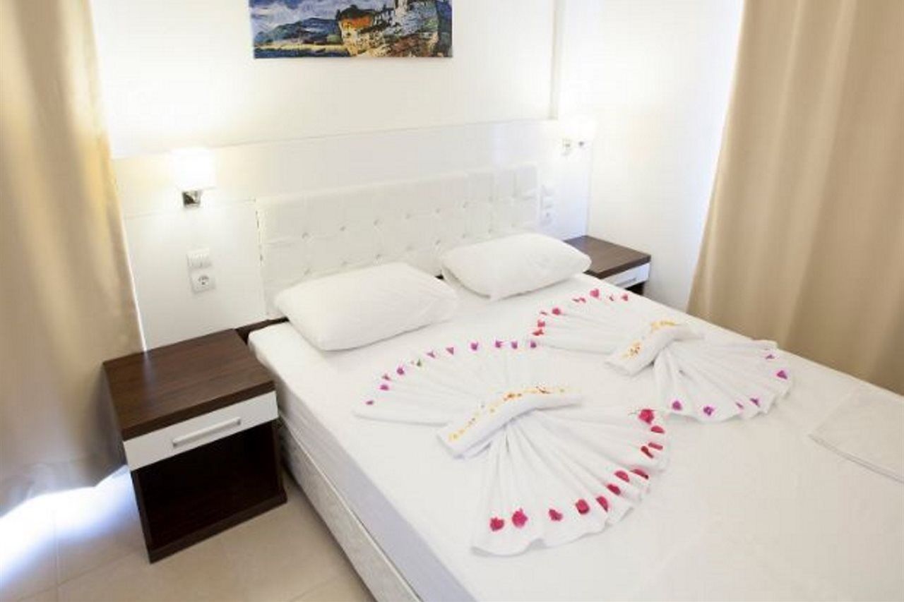 Side Suite Hotel Esterno foto